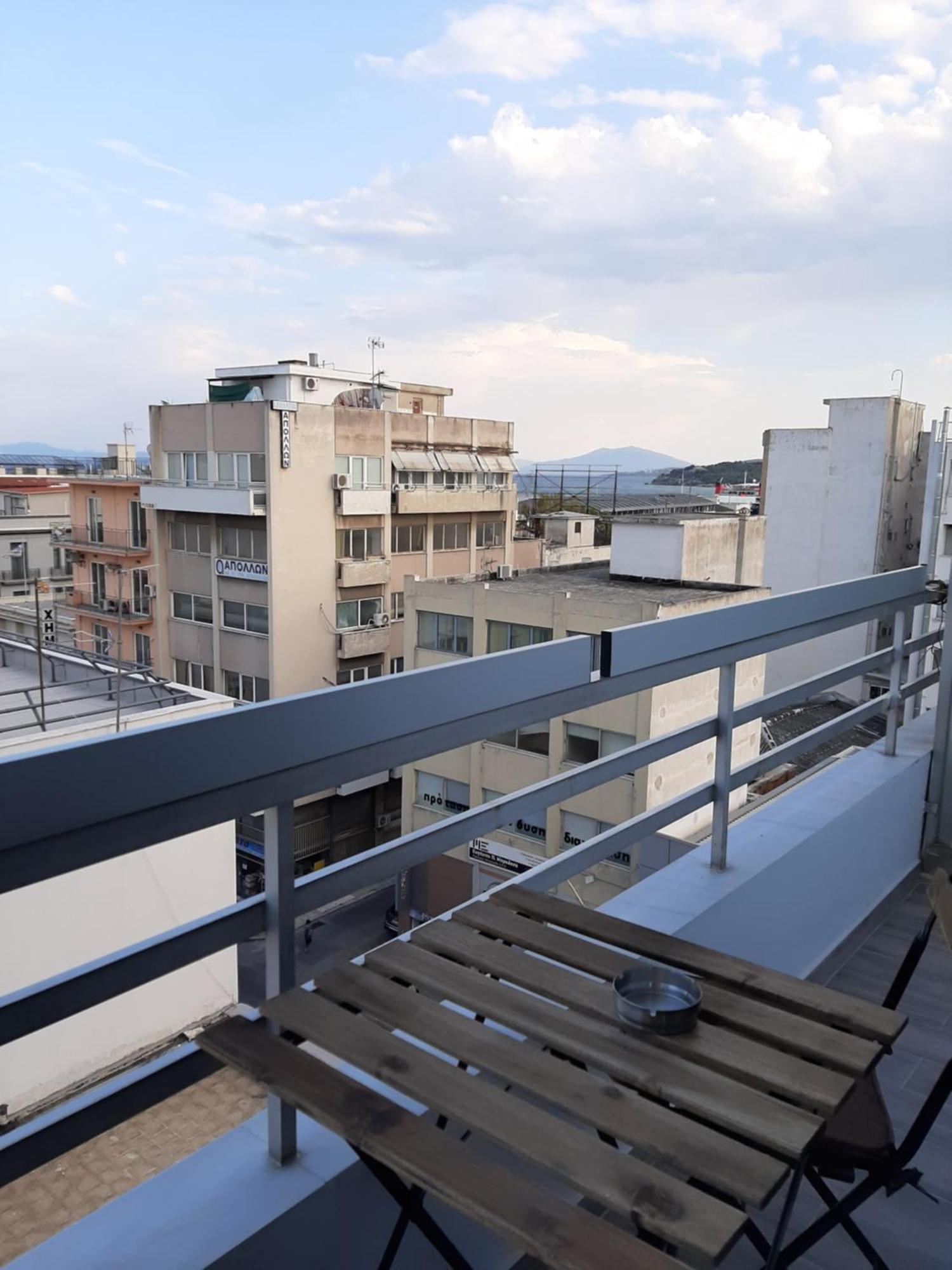 Central Mark Loft 沃洛斯 外观 照片